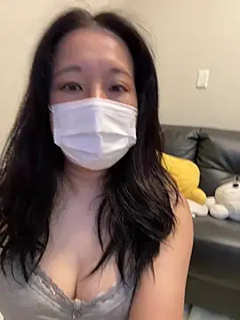 nana na425 online show from April 3, 2026, 12:08 am