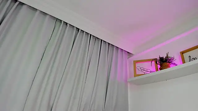 Snapshot of pucca7 chatting on April 1, 2026, 12:06 pm pucca7 online show from April 1, 2026, 12:06 pm