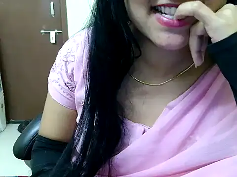 cute girl 81 online show from December 16, 2025, 7:41 pm