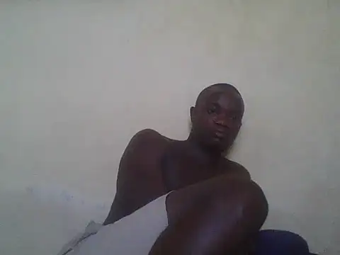 UsTwo  online show from November 28, 2025, 3:53 am