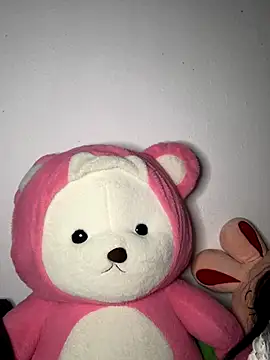 Kiee-lee online show from December 2, 2025, 3:51 pm