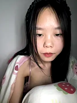 Kiee-lee online show from December 13, 2025, 7:53 pm