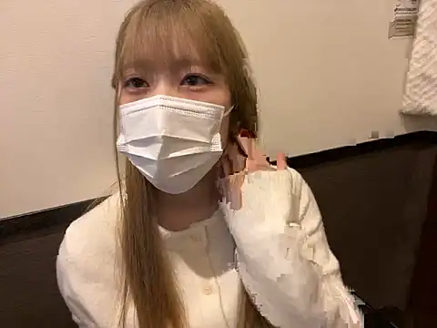 binyu rua online show from December 15, 2025, 2:10 pm