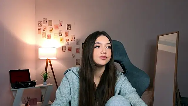 Vexorine online show from February 12, 2026, 8:04 pm