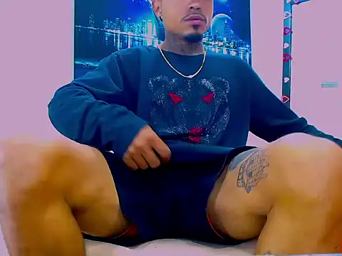 Hot Latino x online show from March 6, 2026, 12:56 pm