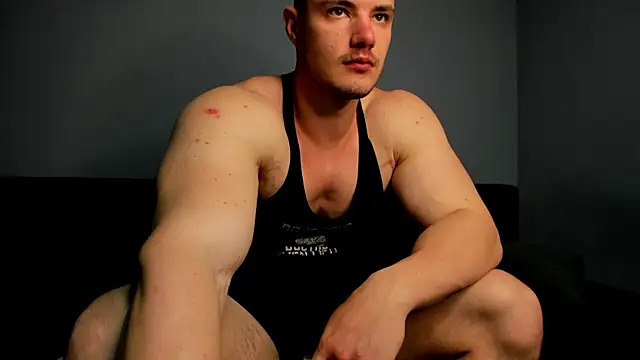 Snapshot of Troy_Bigtitan chatting on May 13, 2026, 11:07 am Troy Bigtitan online show from May 13, 2026, 11:07 am