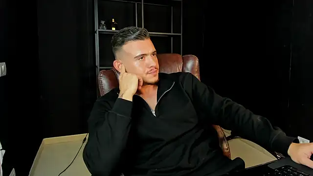 ElijahThorne online show from April 1, 2026, 8:48 am