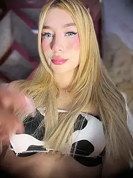 valeryfox   online show from February 13, 2026, 9:55 pm