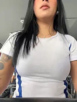 Snapshot of Elizabeth_Martinez11 chatting on November 25, 2025, 8:31 pm Elizabeth Martinez11 online show from November 25, 2025, 8:31 pm