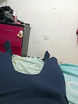 sexeltk online show from November 24, 2025, 2:06 pm