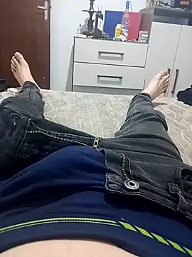 Snapshot of 19_loiro chatting on November 22, 2025, 12:42 am 19 loiro online show from November 22, 2025, 12:42 am