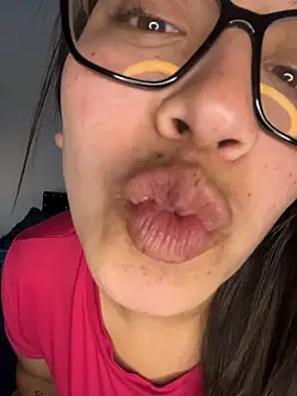 LyaRose online show from January 18, 2026, 10:57 pm