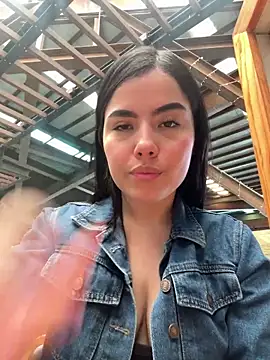 Snapshot of Marilyn_Monrou chatting on December 18, 2025, 4:02 pm Marilyn Monrou online show from December 18, 2025, 4:02 pm