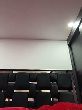 Snapshot of _scarleth_lux chatting on December 3, 2025, 8:29 pm scarleth lux online show from December 3, 2025, 8:29 pm