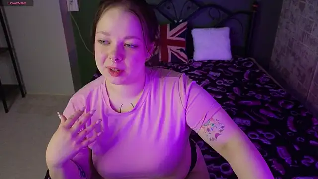 Snapshot of Vlada_vv chatting on May 11, 2026, 4:51 am Vlada vv online show from May 11, 2026, 4:51 am