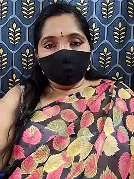 Snapshot of Soni-queen chatting on November 21, 2025, 4:38 pm Soni-queen online show from November 21, 2025, 4:38 pm