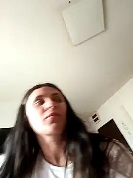 Snapshot of stropinela23 chatting on February 27, 2026, 12:27 pm stropinela23 online show from February 27, 2026, 12:27 pm