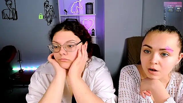 Snapshot of loya_best chatting on December 2, 2025, 9:47 am loya best online show from December 2, 2025, 9:47 am