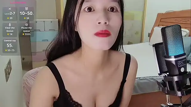 Snapshot of muxi- chatting on November 25, 2025, 5:51 am muxi- online show from November 25, 2025, 5:51 am