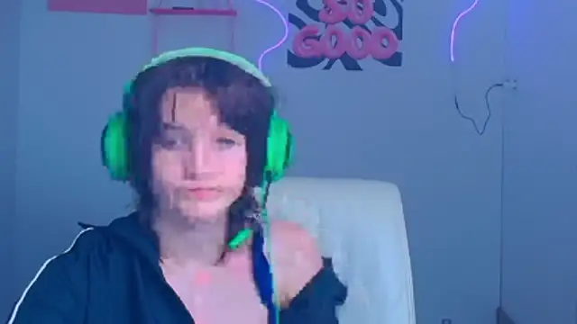 Alice Wonderme online show from January 9, 2026, 10:33 pm