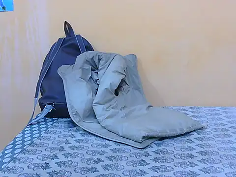 Honey Baby1 online show from February 12, 2026, 5:57 am