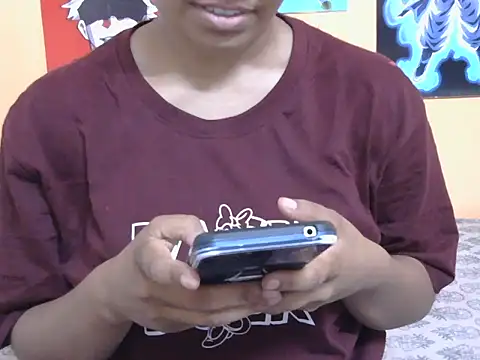 Snapshot of Honey_Baby1 chatting on May 1, 2026, 5:34 am Honey Baby1 online show from May 1, 2026, 5:34 am