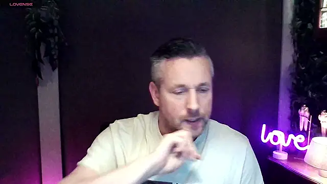 Hunter Fl online show from November 26, 2025, 4:41 pm