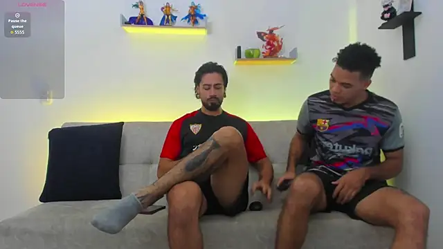 heteros curious online show from April 11, 2026, 12:48 am