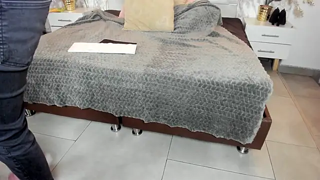 Snapshot of Mysterius_Woman chatting on March 12, 2026, 1:06 pm Mysterius Woman online show from March 12, 2026, 1:06 pm