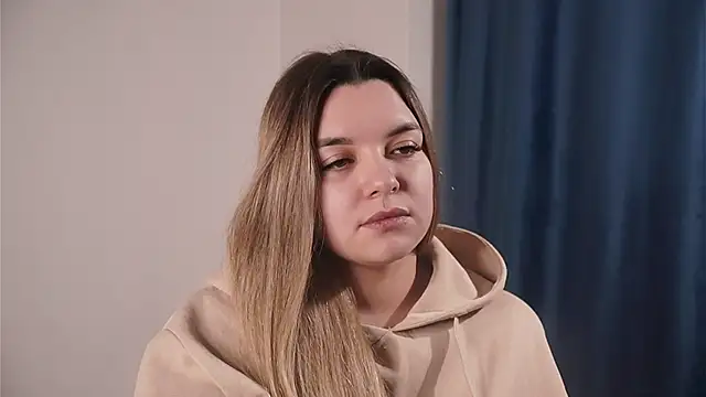 AbbieBovian online show from November 22, 2025, 4:33 am