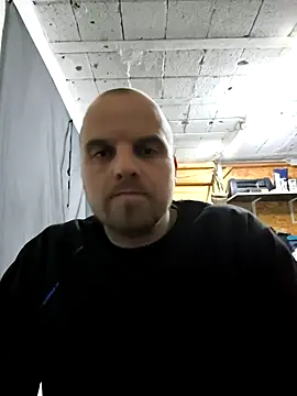 Snapshot of Phoenix2310 chatting on November 28, 2025, 12:02 am Phoenix2310 online show from November 28, 2025, 12:02 am