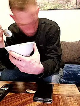 hamstiboy55 online show from February 16, 2026, 8:38 pm