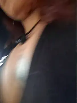 Eveeelyn25 online show from January 11, 2026, 10:37 pm