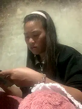 hotel222 online show from November 22, 2025, 1:32 pm