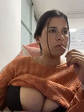 Snapshot of ArinaFoxx chatting on November 22, 2025, 4:55 am ArinaFoxx online show from November 22, 2025, 4:55 am