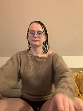 norafack33 online show from February 14, 2026, 4:37 pm