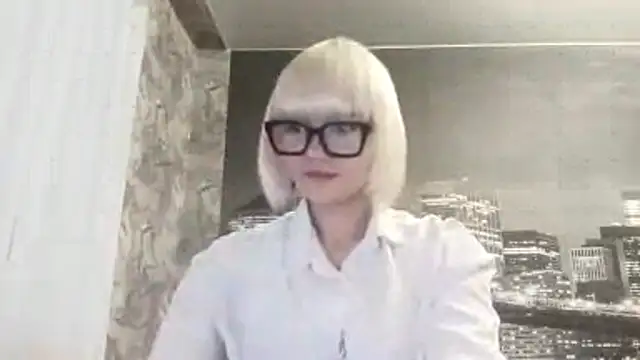 Snapshot of ElenoreVogtman chatting on November 27, 2025, 6:26 am ElenoreVogtman online show from November 27, 2025, 6:26 am