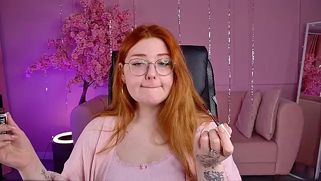 StaceyJensen online show from March 16, 2026, 1:37 pm