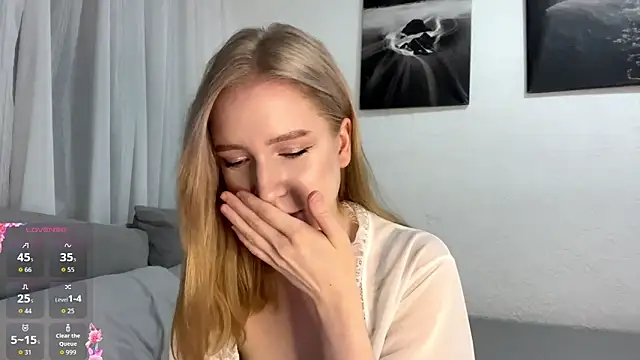 Alice meow15 online show from January 7, 2026, 8:55 pm