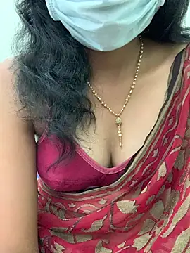 Snapshot of honeygirl6996 chatting on May 16, 2026, 5:48 am honeygirl6996 online show from May 16, 2026, 5:48 am