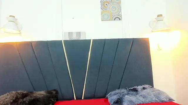 naomi x0 online show from February 9, 2026, 1:26 pm