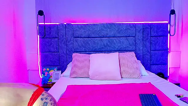 princess deimos   online show from December 21, 2025, 6:59 pm