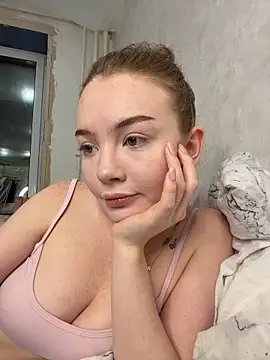 feral  berryss online show from November 29, 2025, 1:47 pm