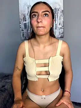 ZoeJohnson Pink online show from December 15, 2025, 4:22 pm