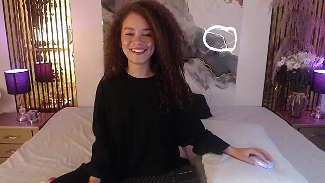 Snapshot of MiticaBrennet_ chatting on February 27, 2026, 4:12 am MiticaBrennet online show from February 27, 2026, 4:12 am