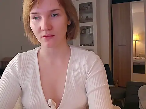 Snapshot of CatchVi chatting on April 7, 2026, 6:30 pm CatchVi online show from April 7, 2026, 6:30 pm