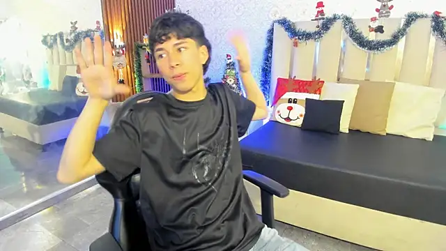 kaelwolf tay online show from December 20, 2025, 7:32 pm