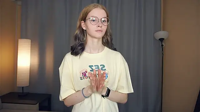 ToyaPletz online show from November 28, 2025, 5:26 pm