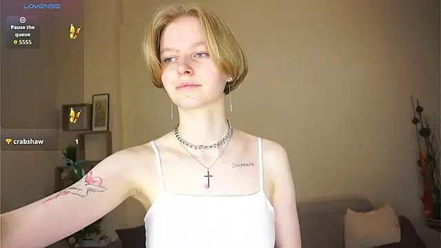 ToyaPletz online show from April 17, 2026, 7:06 pm