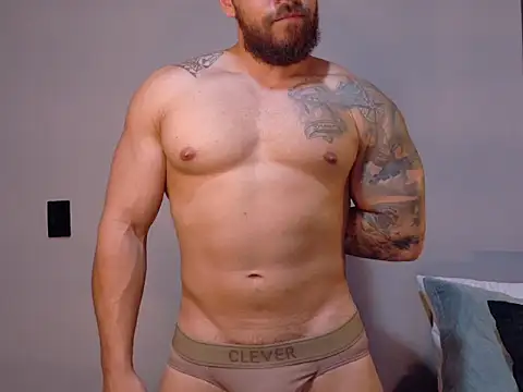 owen seth1 online show from April 17, 2026, 3:42 am